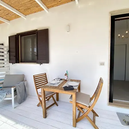 Symphony Sound With Pool شقة Chiesanuova (Sannicola)