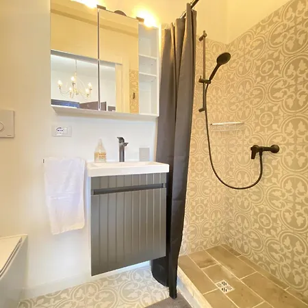 شقة Symphony Sound With Pool