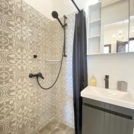 Symphony Sound With Pool شقة *