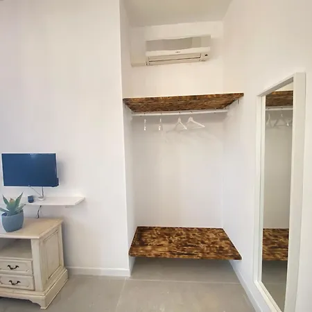 Symphony Sound With Pool شقة Chiesanuova (Sannicola)