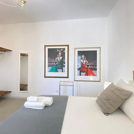 Symphony Sound With Pool شقة Chiesanuova (Sannicola)