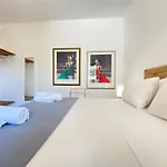 아파트 Symphony Sound With Pool *